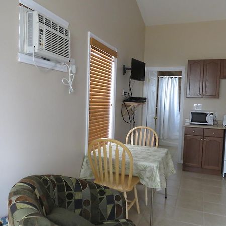 Halls Cottages Honey Harbor 외부 사진