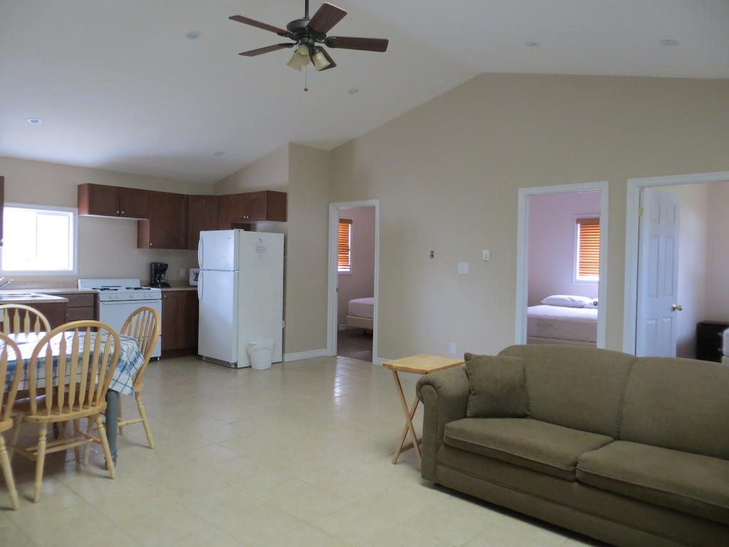 Halls Cottages Honey Harbor 객실 사진