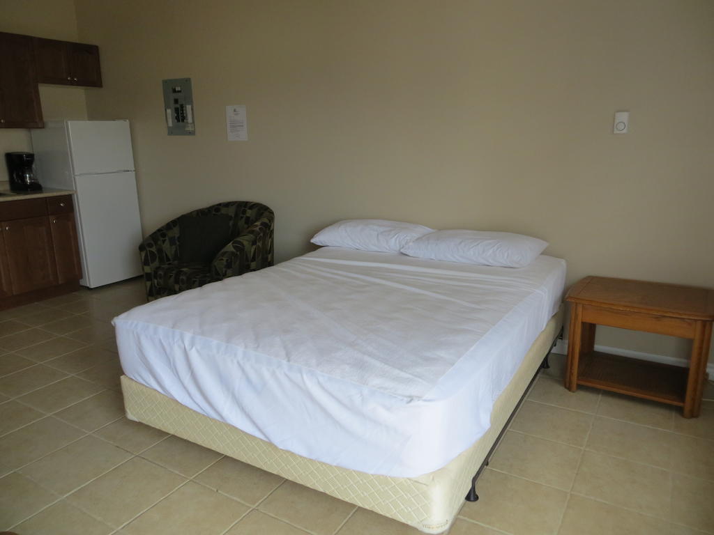 Halls Cottages Honey Harbor 객실 사진