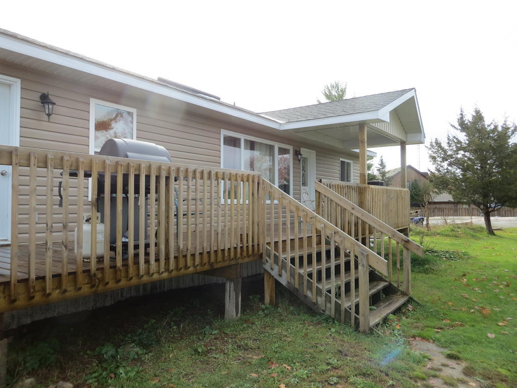 Halls Cottages Honey Harbor 객실 사진