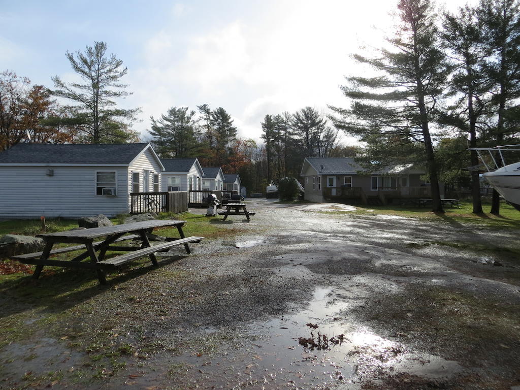 Halls Cottages Honey Harbor 외부 사진