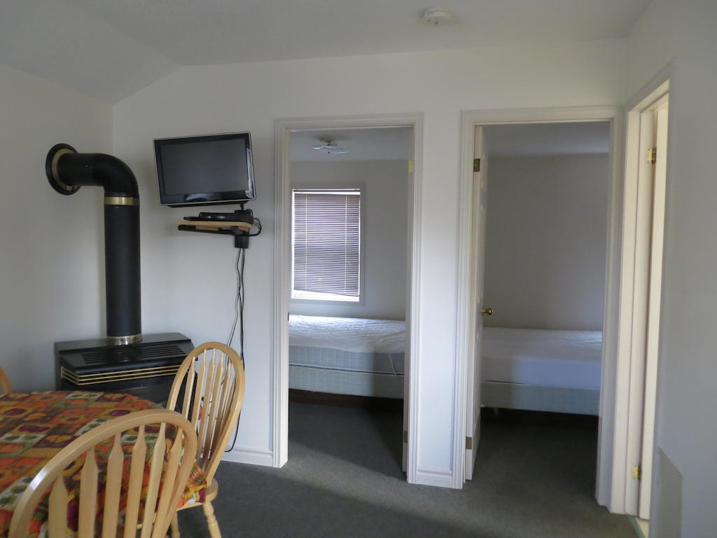 Halls Cottages Honey Harbor 외부 사진
